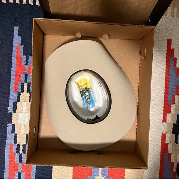 Stetson Hat - Picture 12 of 14